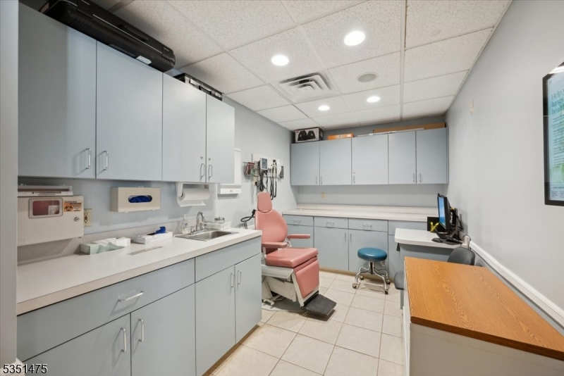 Hillsborough Twp., New Jersey 08844, United States, ,Commercial,Active,116184