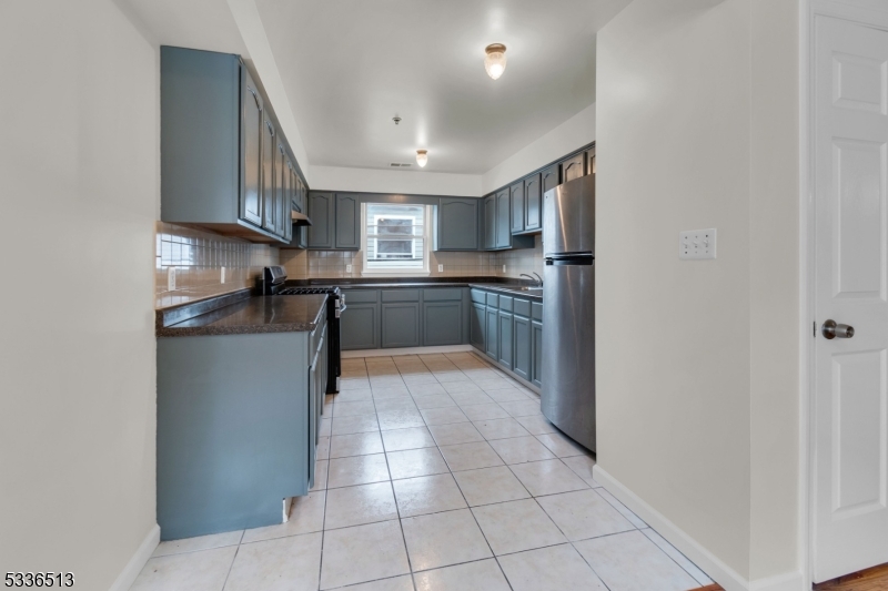 ROSEVILLE - Residential Lease