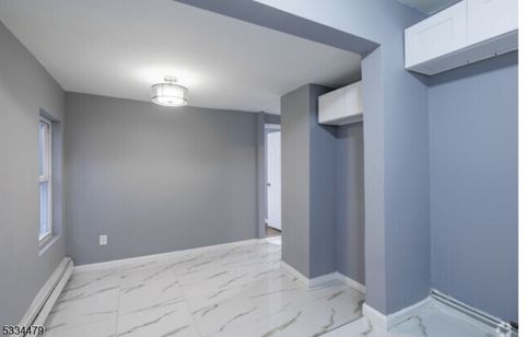 MLS: 3942896