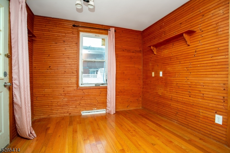 Lake Hiawatha - Residential Lease