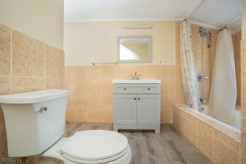 Lake Hiawatha - Residential Lease