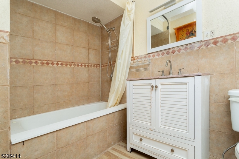 Lake Hiawatha - Residential Lease