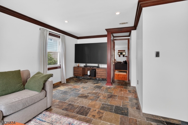 Pleasantdale - Residential