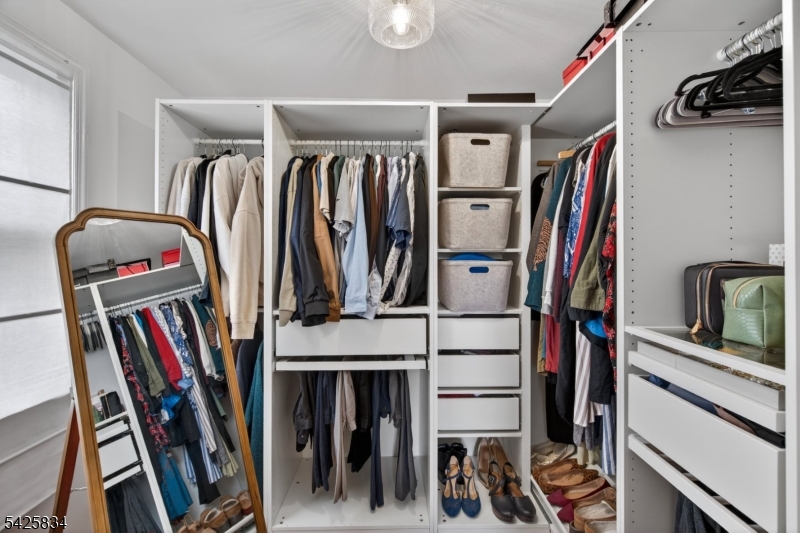 Pleasantdale - Residential