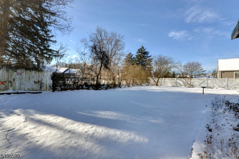 POMPTON PLAINS - Residential