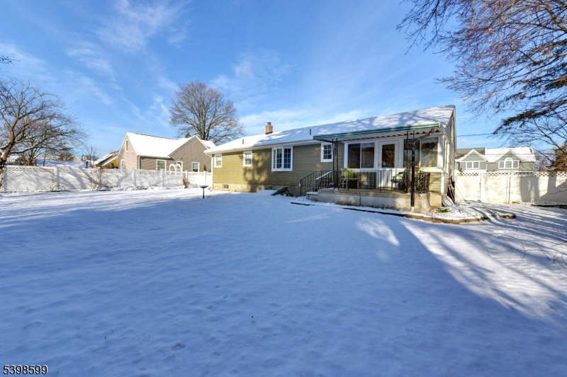 POMPTON PLAINS - Residential