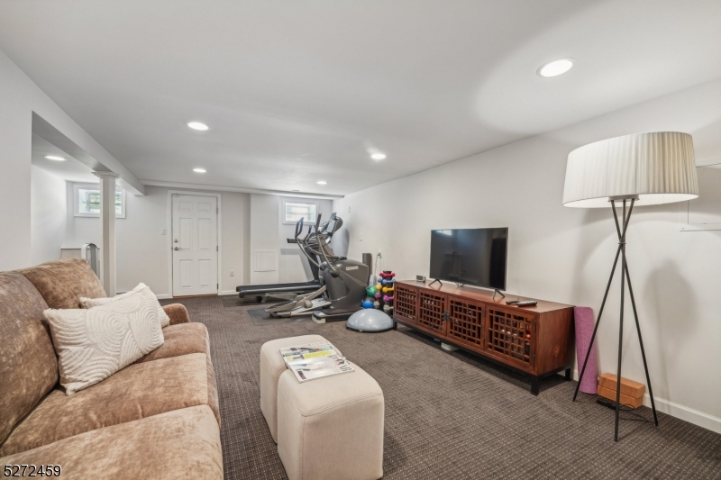 FARLEY ROAD - Residential