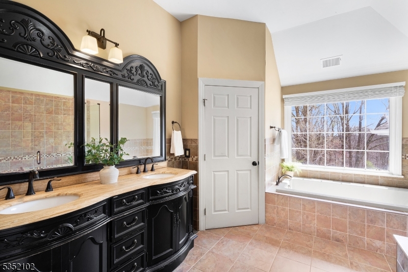 Beacon Hill - Residential