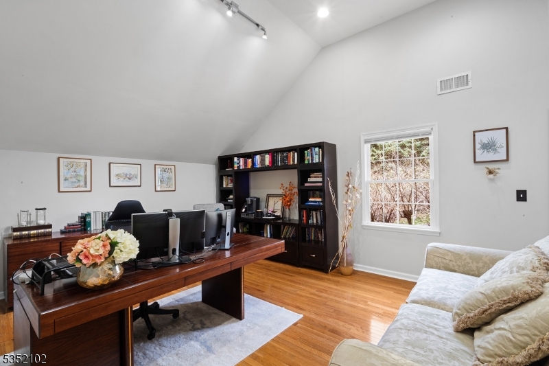 Beacon Hill - Residential