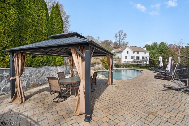 Beacon Hill - Residential