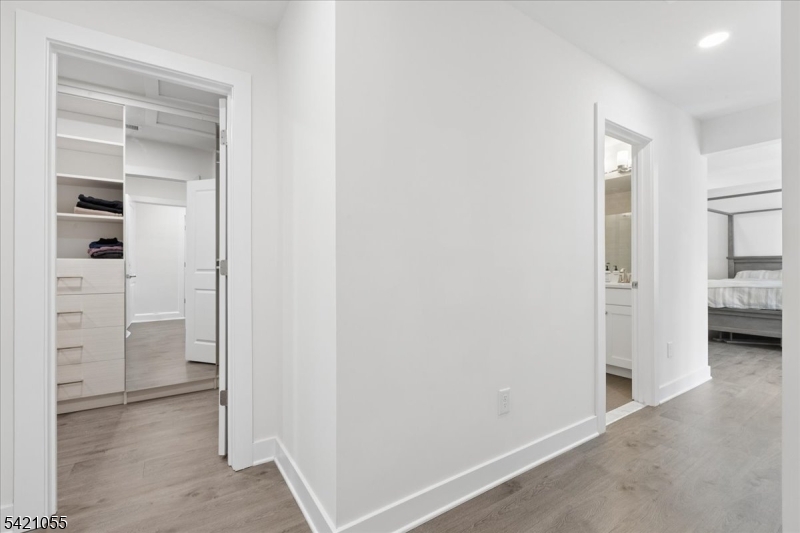 Montgomery Crossing - Residential