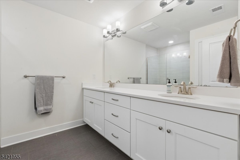 Montgomery Crossing - Residential