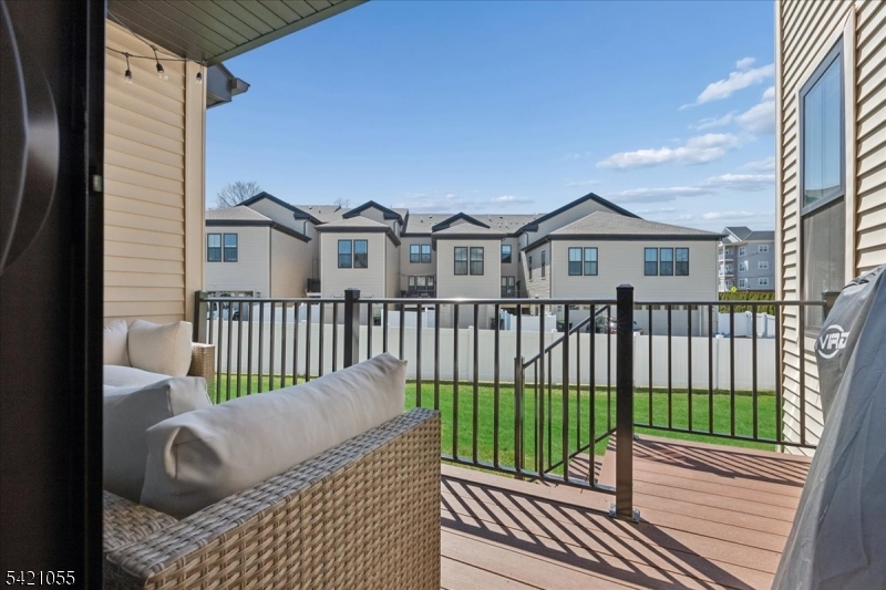 Montgomery Crossing - Residential