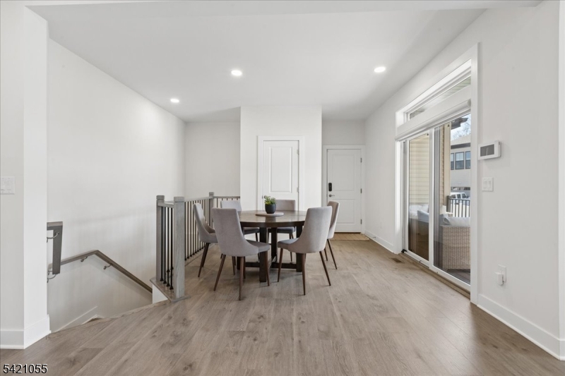 Montgomery Crossing - Residential