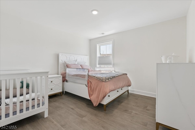 Montgomery Crossing - Residential