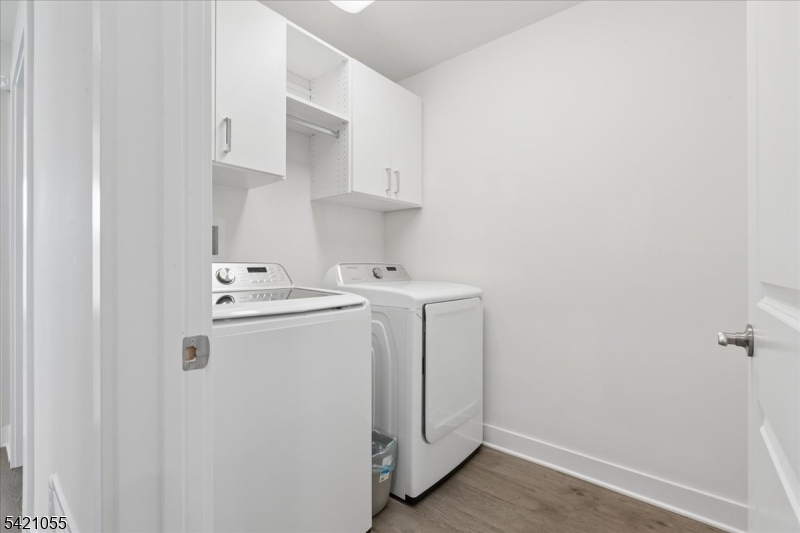 Montgomery Crossing - Residential