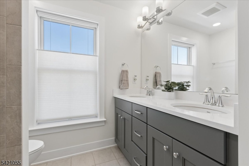 Montgomery Crossing - Residential