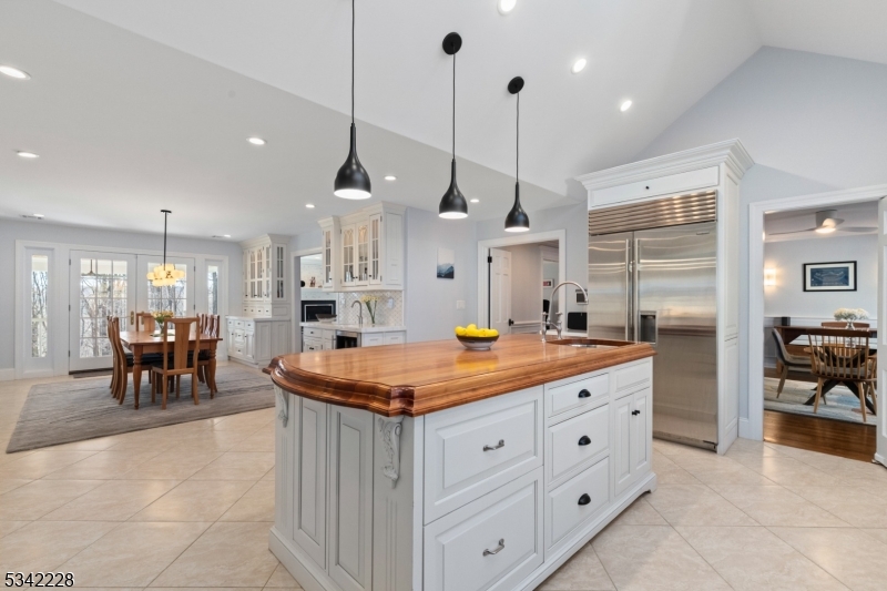 Washington Coner - Residential