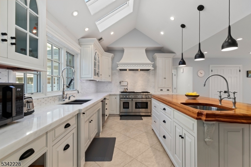 Washington Coner - Residential