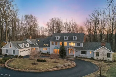 MLS: 3950044