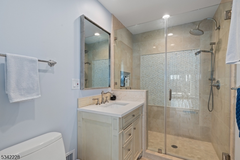 Washington Coner - Residential