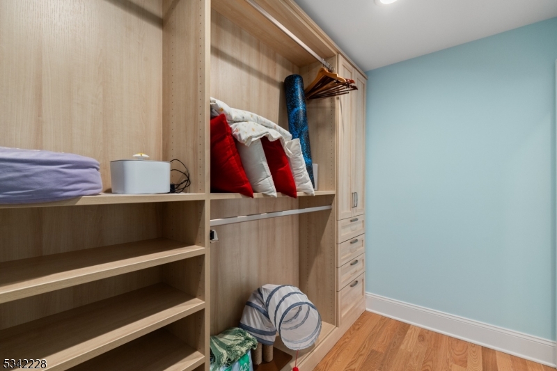 Washington Coner - Residential