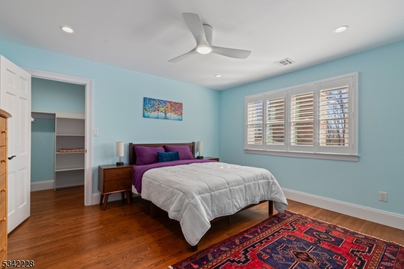 Washington Coner - Residential