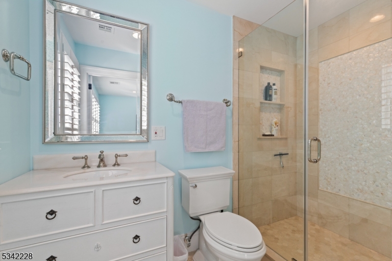 Washington Coner - Residential