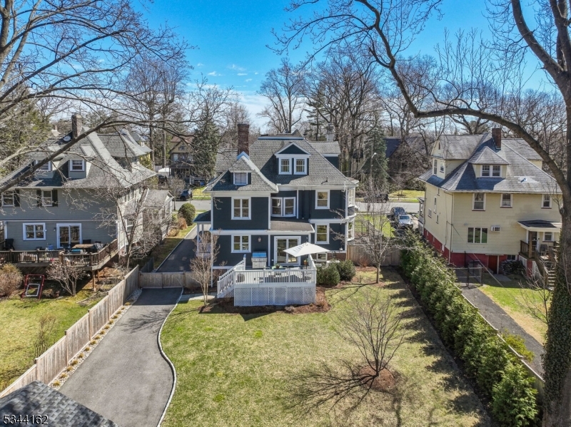 Walnut Street - Residential