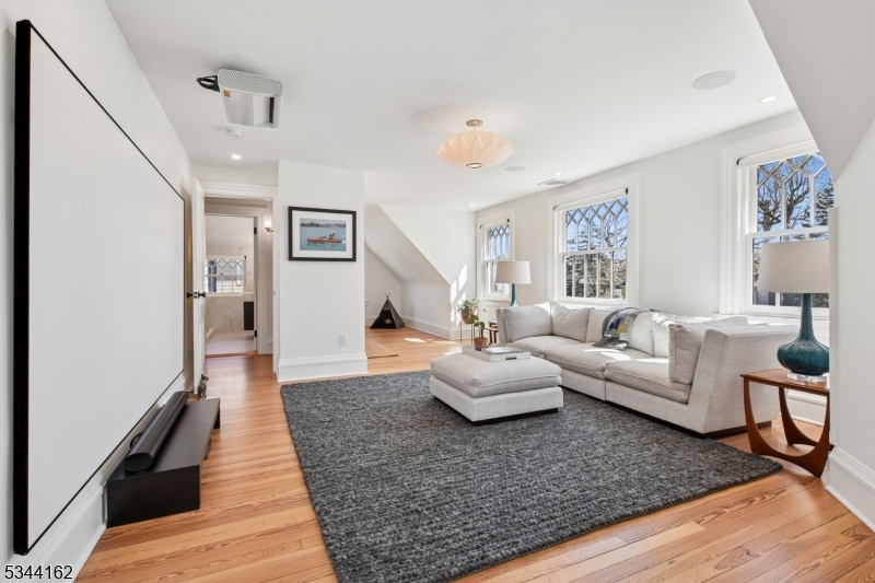 Walnut Street - Residential