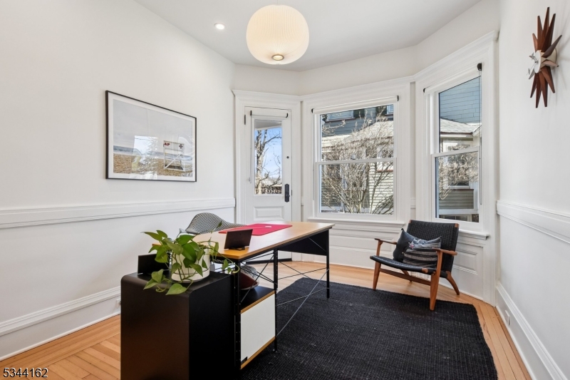 Walnut Street - Residential