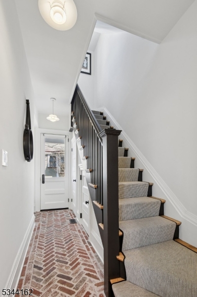 Walnut Street - Residential