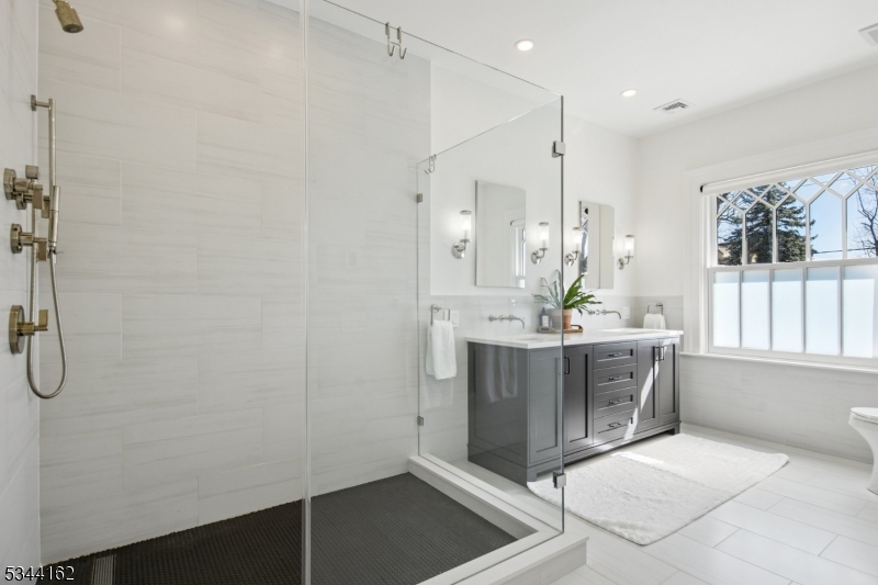 Walnut Street - Residential