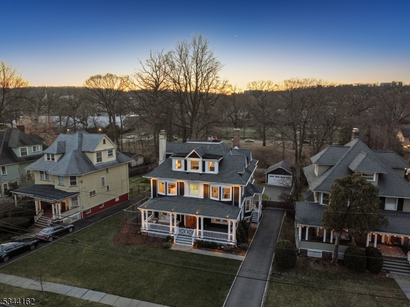 Walnut Street - Residential