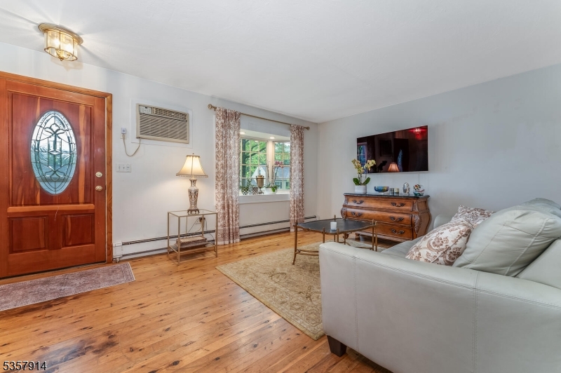 51 Nestro Rd