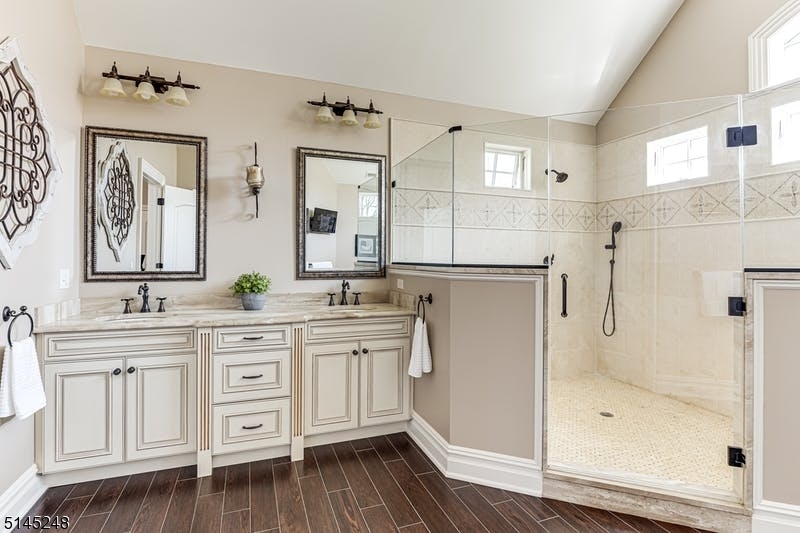 SOUTHSIDE - Residential