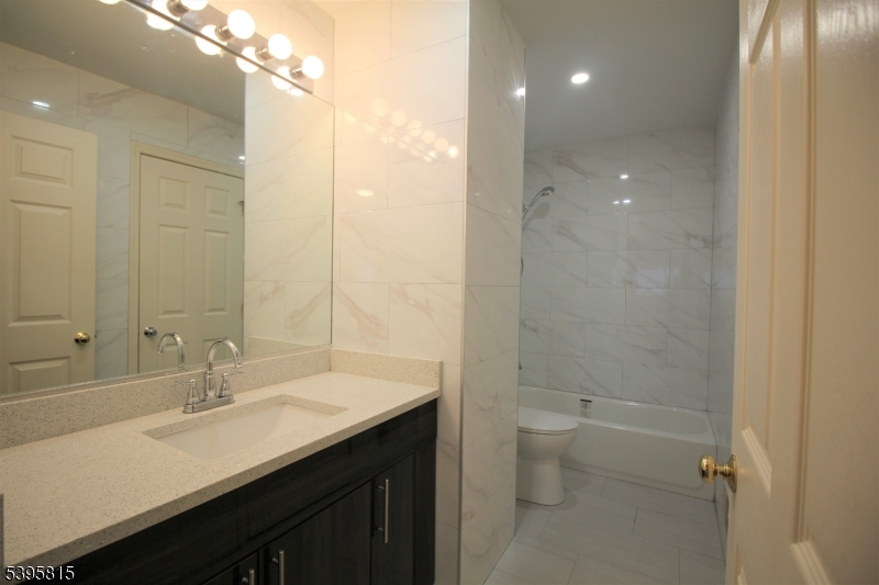 Woods Edge - Residential Lease