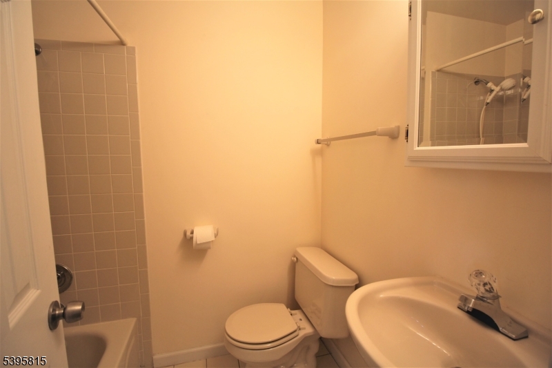 Woods Edge - Residential Lease