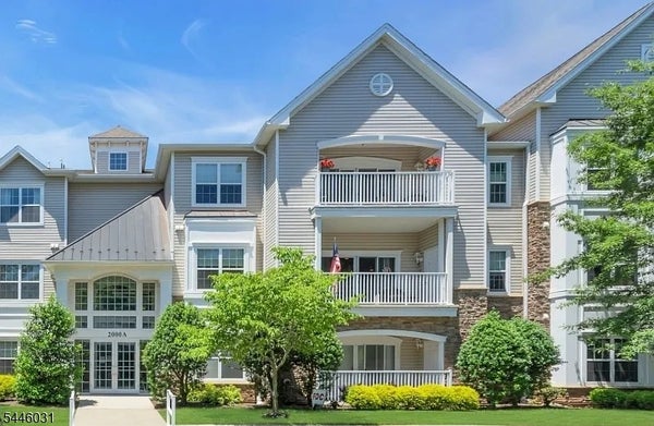 2205 CONRAD WAY # 2205, SOMERSET, NJ 08873 - Image ba281652ce2dbb2a936f802413952996/1102789299