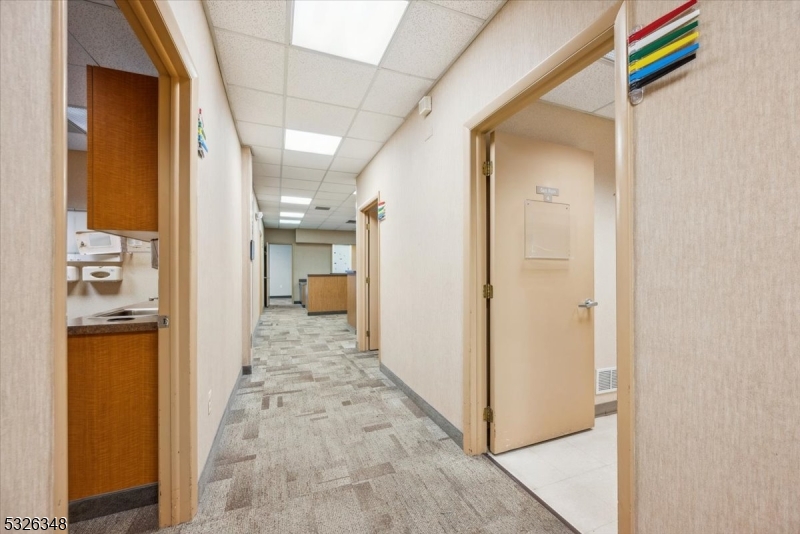 Bridgewater Twp., New Jersey 08807, United States, ,Commercial,Active,30069