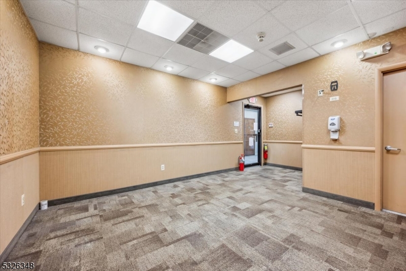 Bridgewater Twp., New Jersey 08807, United States, ,Commercial,Active,30069