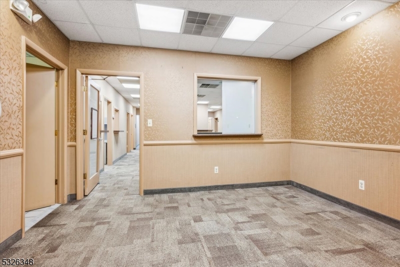 Bridgewater Twp., New Jersey 08807, United States, ,Commercial,Active,30069