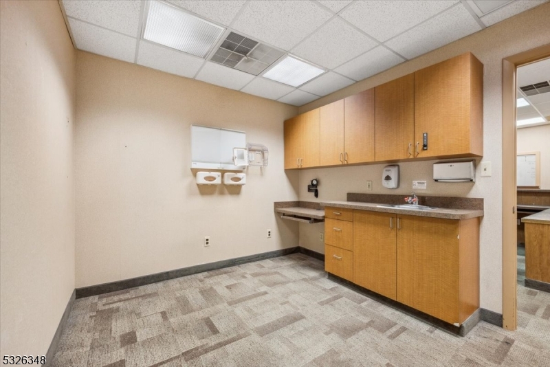 Bridgewater Twp., New Jersey 08807, United States, ,Commercial,Active,30069