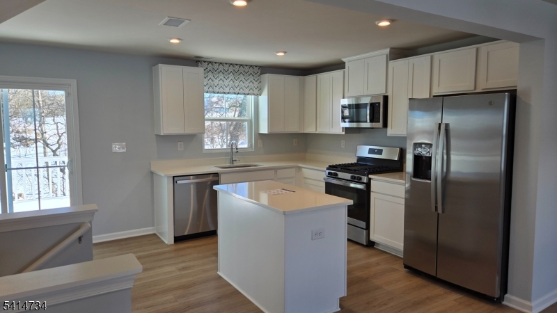 Hawk Point - Residential Lease