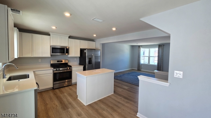 Hawk Point - Residential Lease