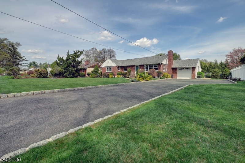 Pompton Plains - Residential