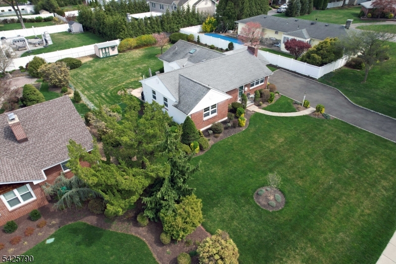 Pompton Plains - Residential