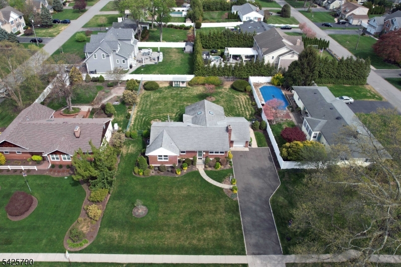 Pompton Plains - Residential