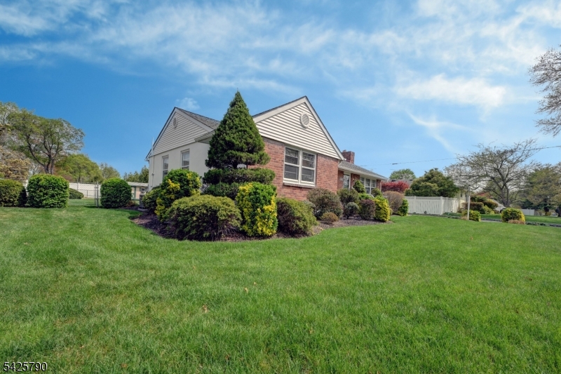 Pompton Plains - Residential