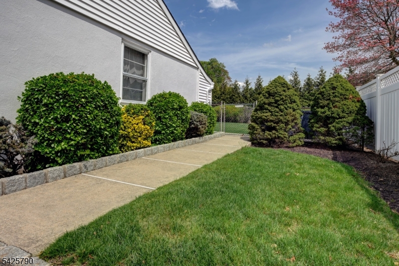 Pompton Plains - Residential